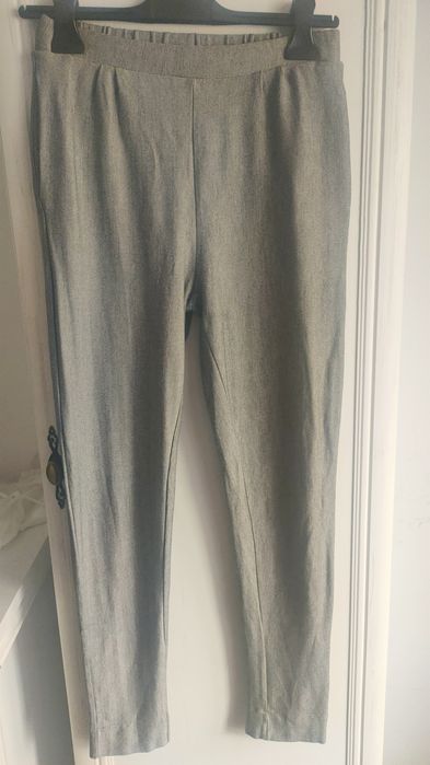 Pantaloni noi S Pull&Bear