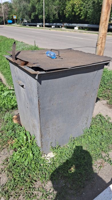 Мусорный бак, контейнер для мусора