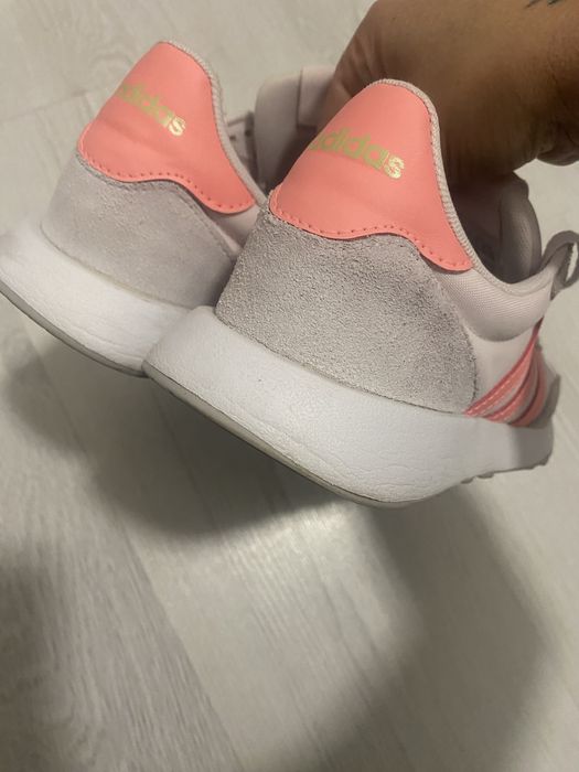 Adidasi Adidas marime 37,5