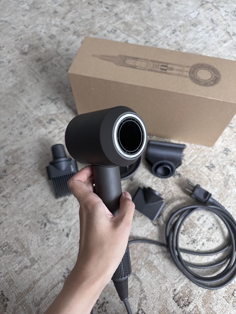 Фен Dyson Supersonic