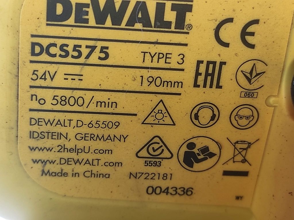 Circular Dewalt DCS 575 cu acumulator de  9A