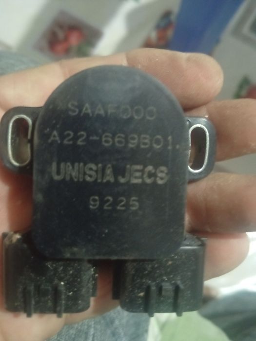 Автомобиль запчасть