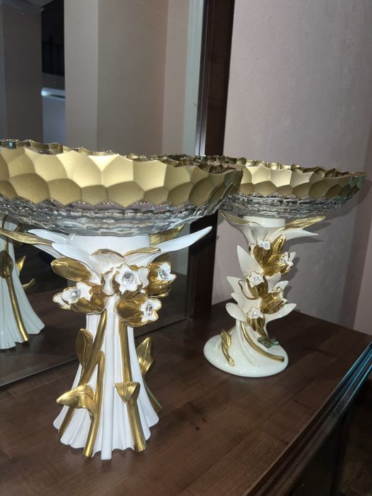 Сваровкий тошлари била Богема ваза Италия