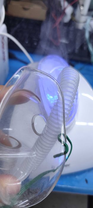 nebulizator vaporizator BEURER IH40 cu ultrasunete ft silentios ca NOU