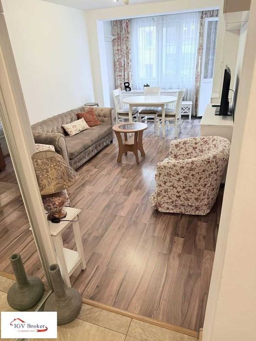 Дава се под наем Двустаен апартамент в София, Център - 70 кв.м за 600 € - Снимка #1