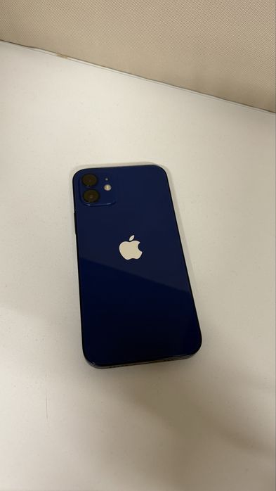 Продаю iphone 12