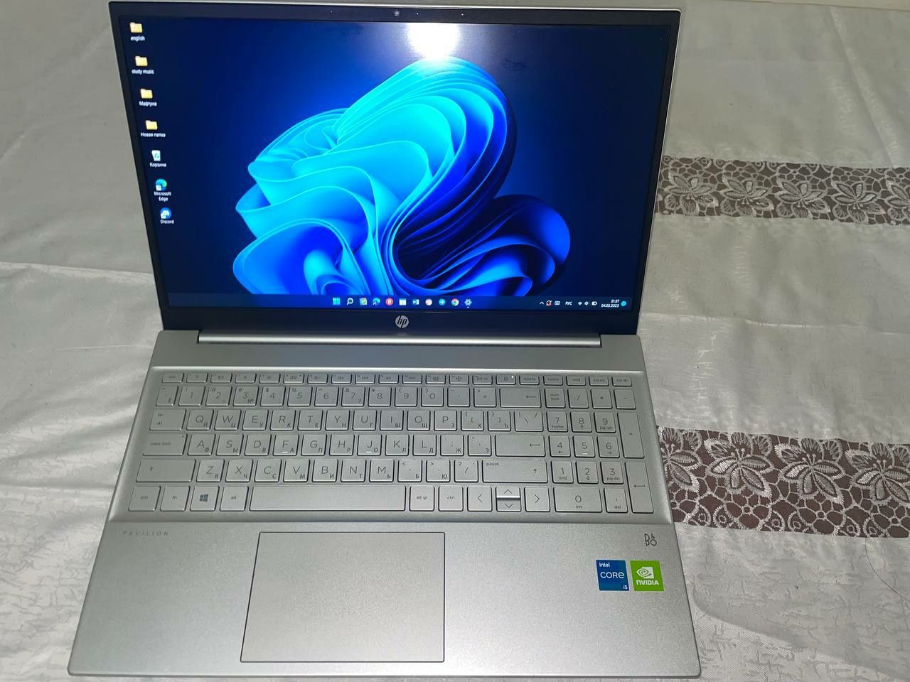 HP Pavilion Laptop 15-eg0xxx Sotiladi Srochno