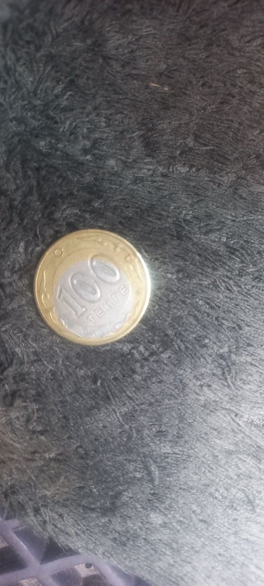Продам монету 100тенге