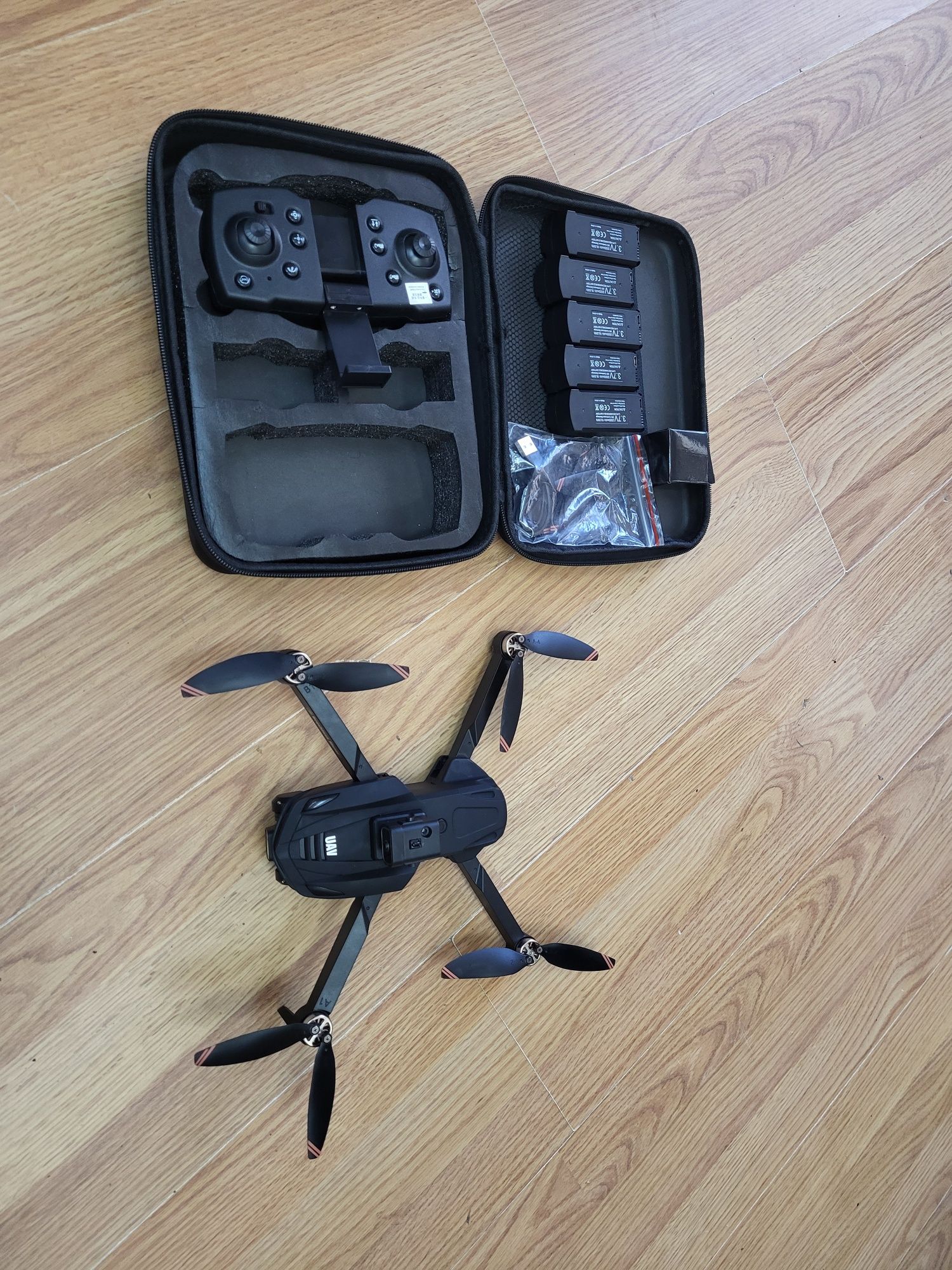 Vand drona Profesionala 8k dual camera V168 probata de 2 ori