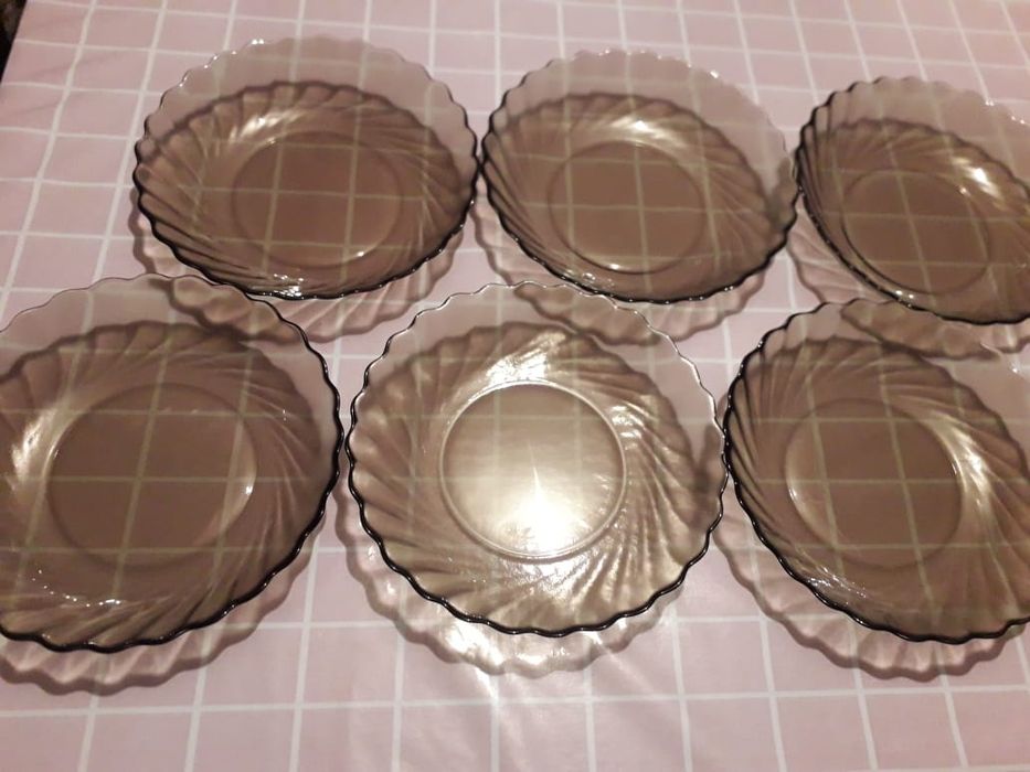 Продам новые, глубокие тарелки