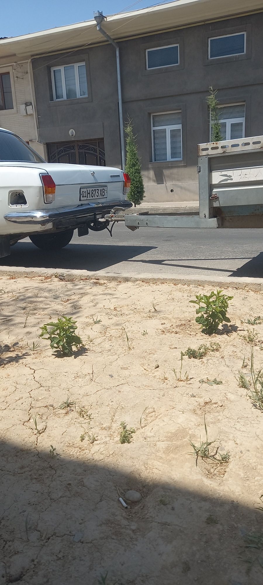 Gaz 2410 sotiladi