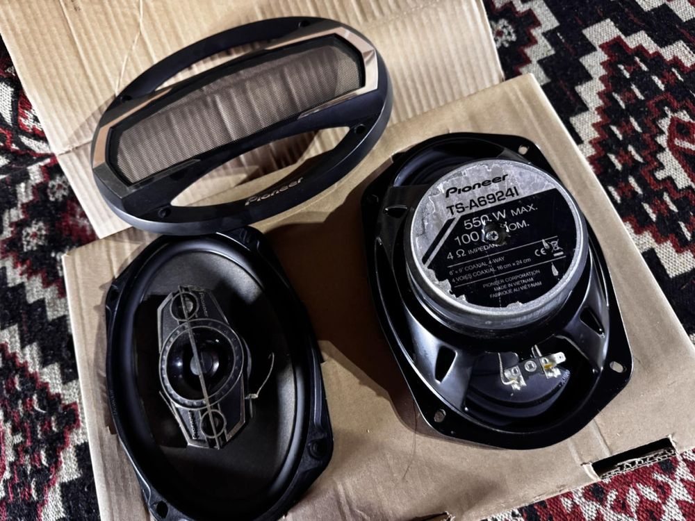 Тонколони Pioneer