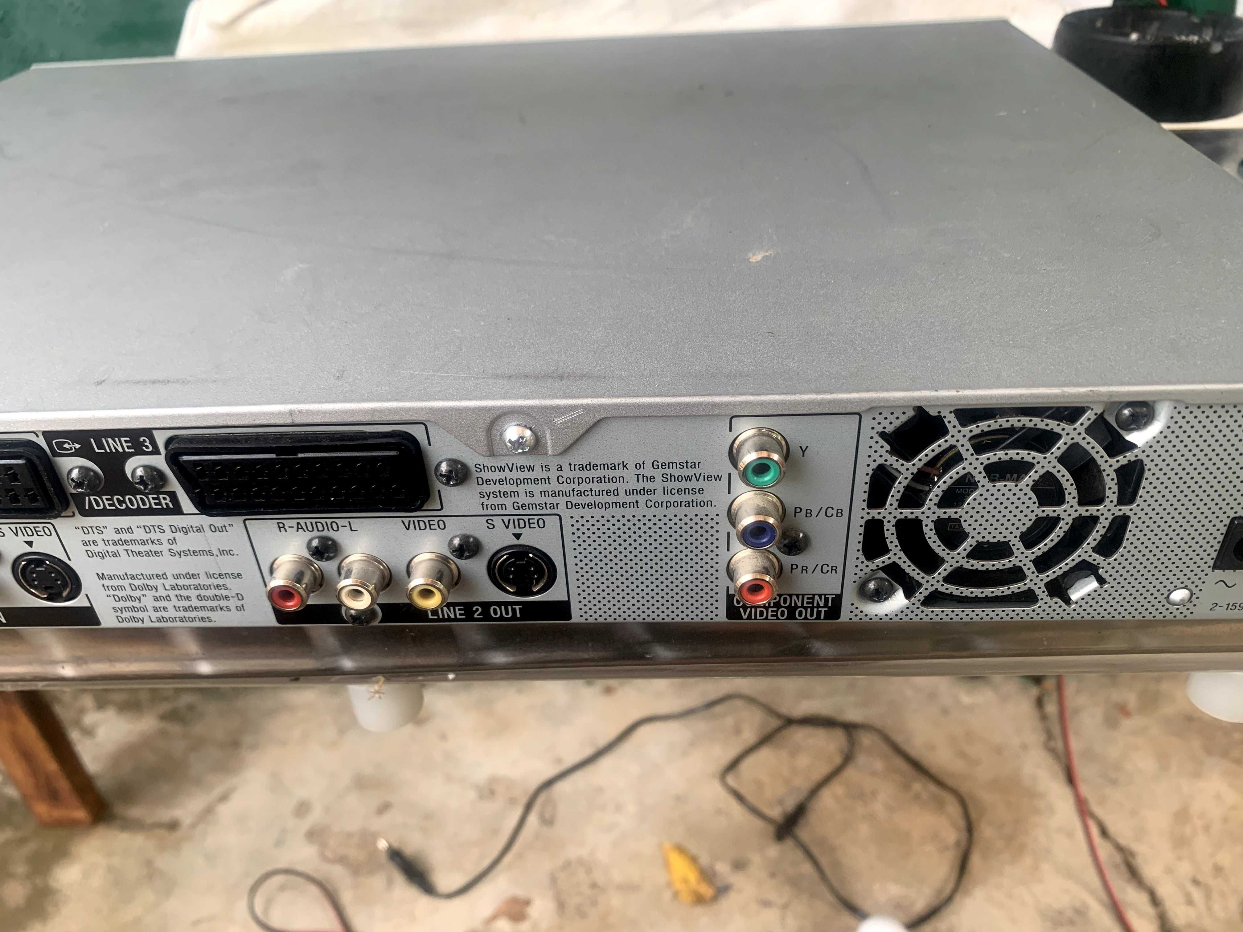 DVD Recorder Sony RDR HX-710