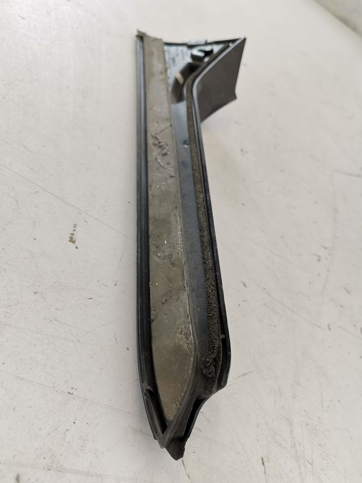 Орнамент Стълб Дясно Багажник Ауди Q3 2 / Audi Q3 2 Оригинален, в добр