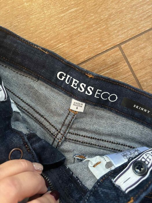 Детски дънки Guess