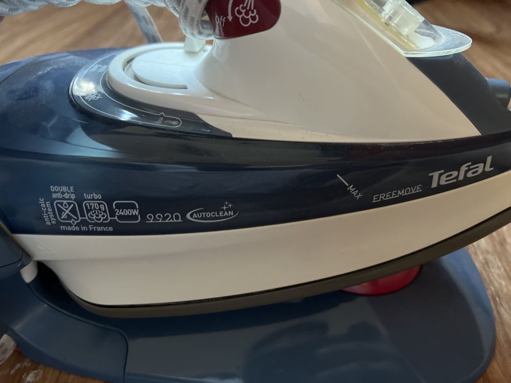 Беспроводной утюг Tefal Freemove 9920