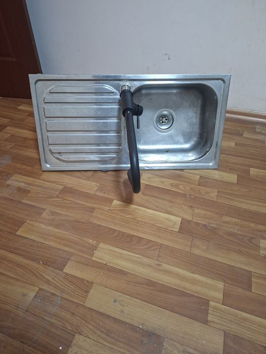 Продам мойку для кухни