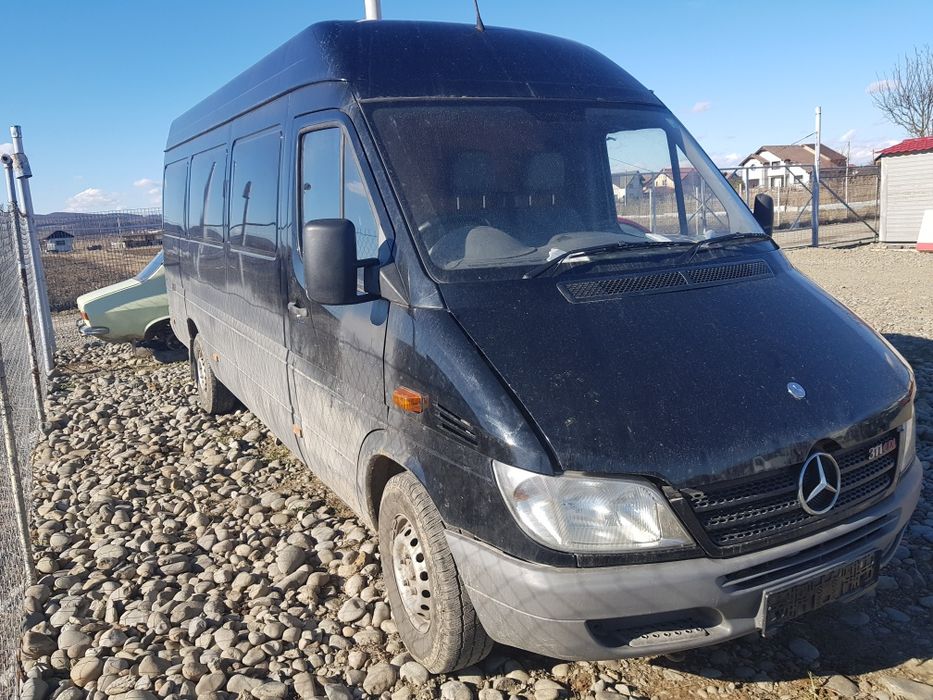 Dezmembram Mercedes Sprinter 311