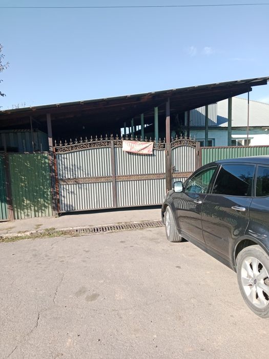 Продам дом.  Угловой