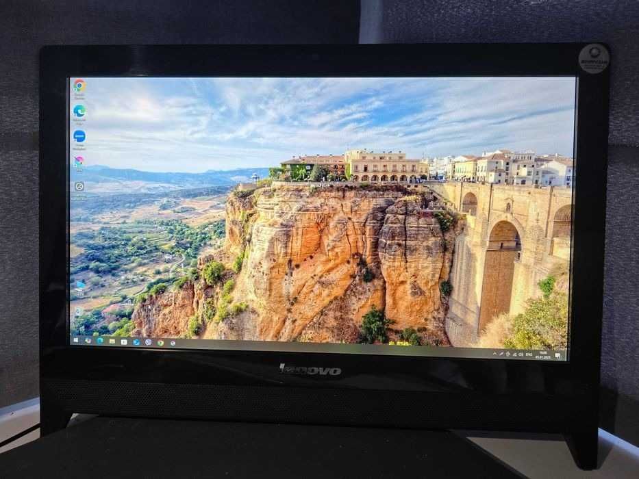 Обменяю настольный моноблок Lenovo IdeaCentre C20-00 состояние рабочее