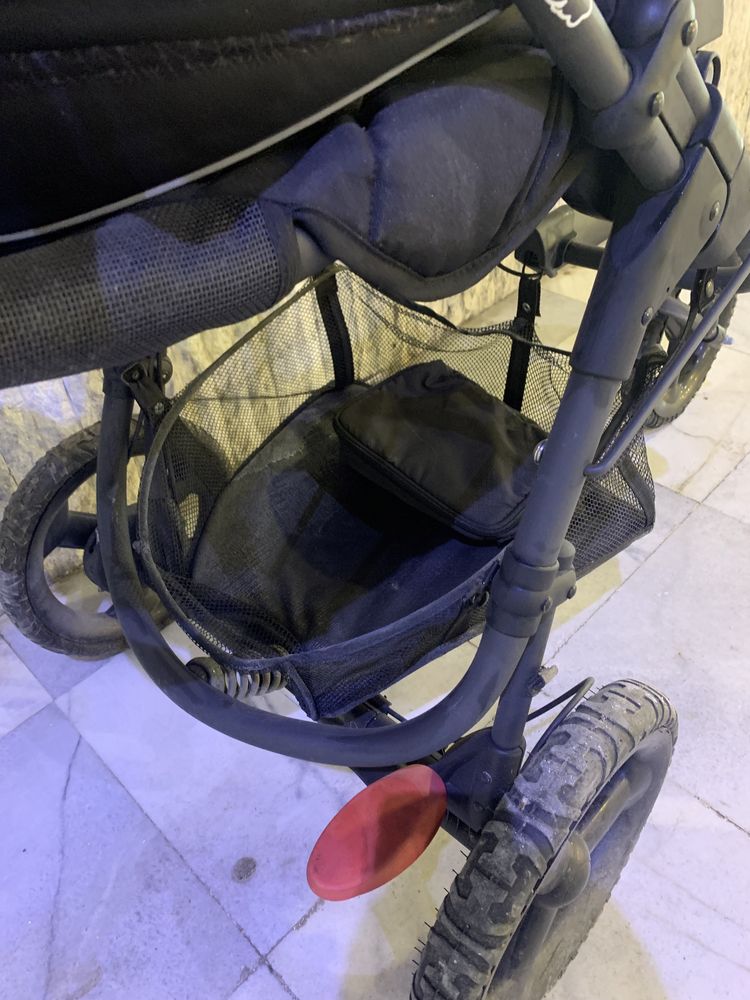 Детска количка Bebe confort black+ детско столче Bebe confort 0-13 kg