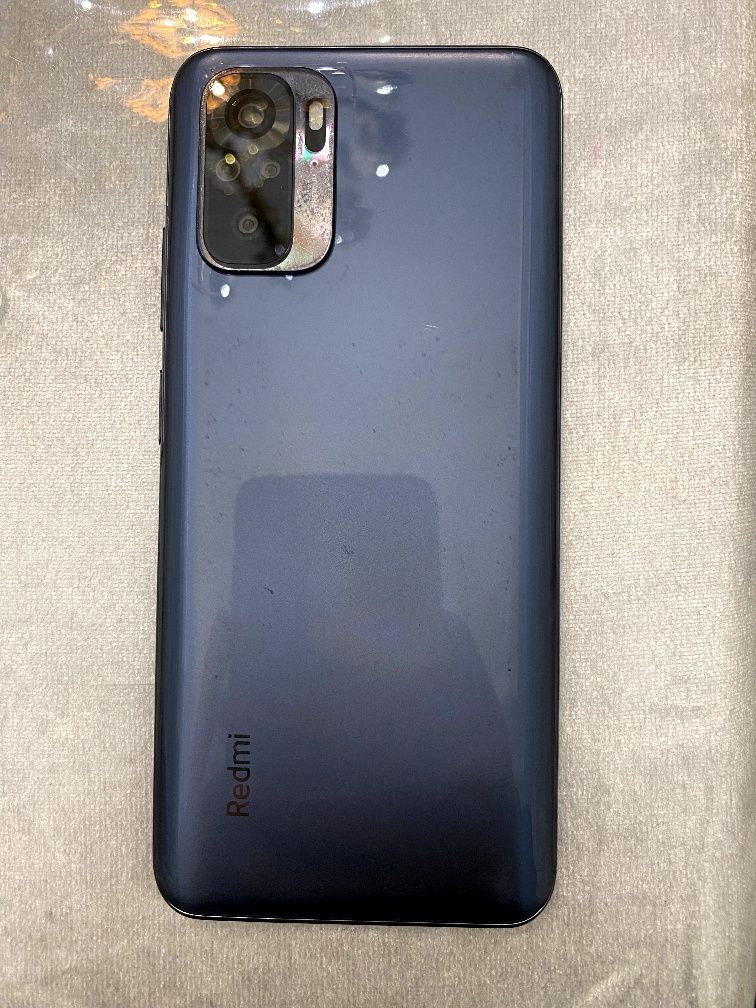 Redmi note 10 sotiladi holati  zor
Zarayadkasi 1 kunga bemalo