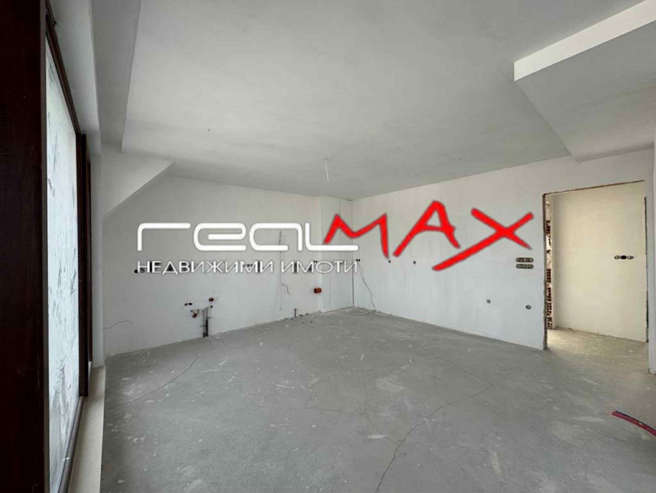 Продава се Тристаен апартамент в Казанлък - 171 кв.м за 1539 €/кв.м - Снимка #5