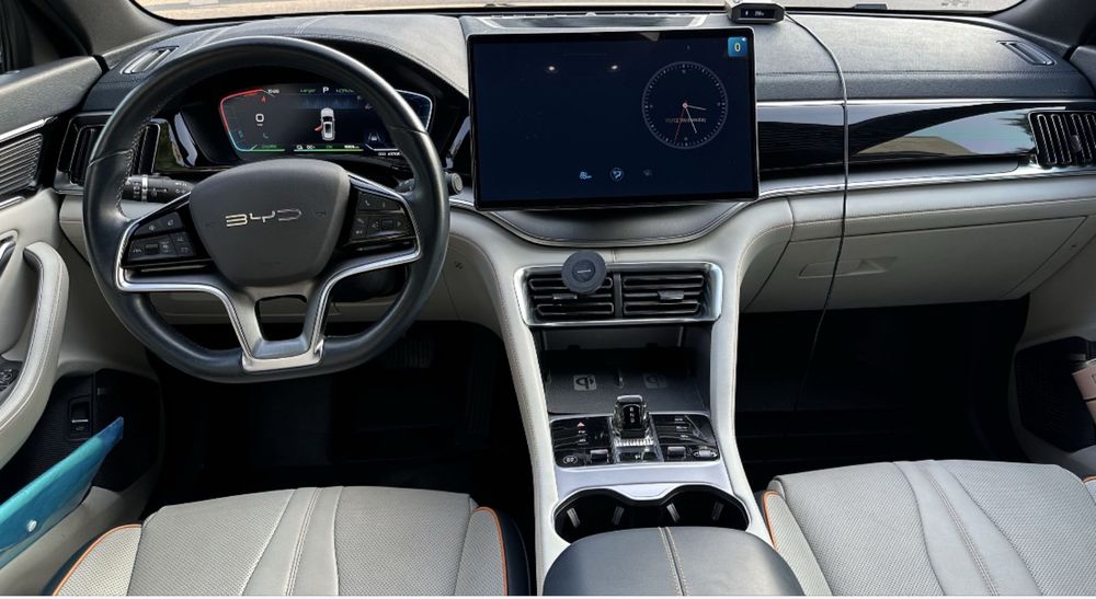 Champion 605 ev 2023