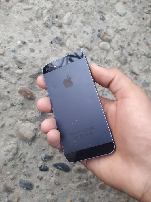 iPhone 5. Radnoy Holatda.