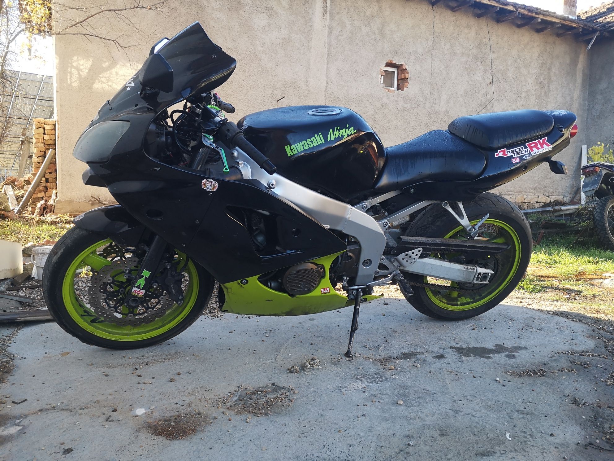 Kawasaki zx6r 2001 на части