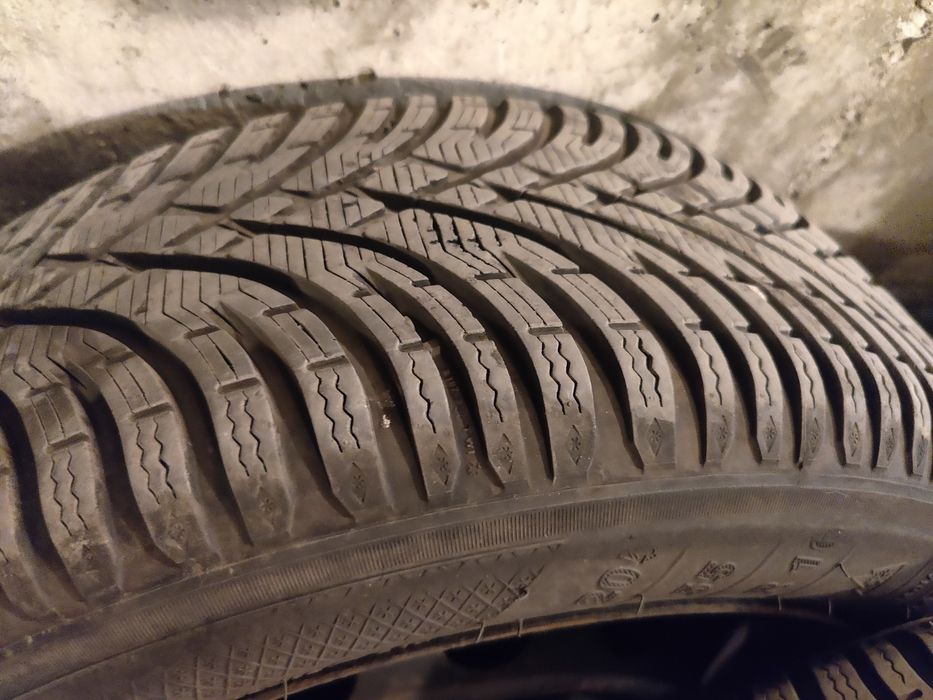 Зимни гуми с джанти за BMW (БМВ) E46