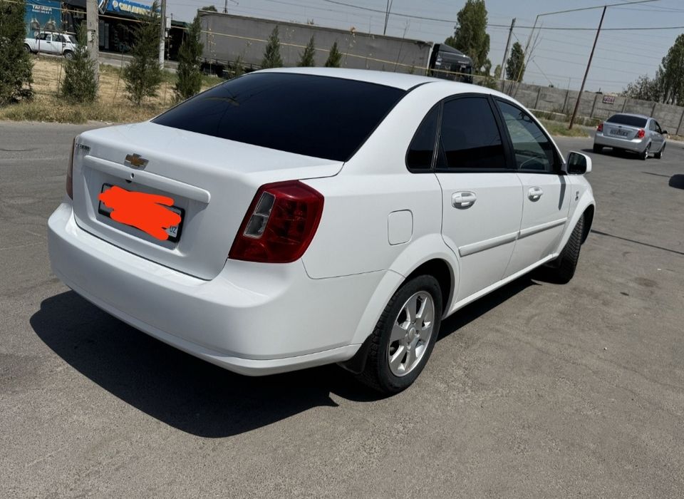 Chevrolet Gentra сотилади