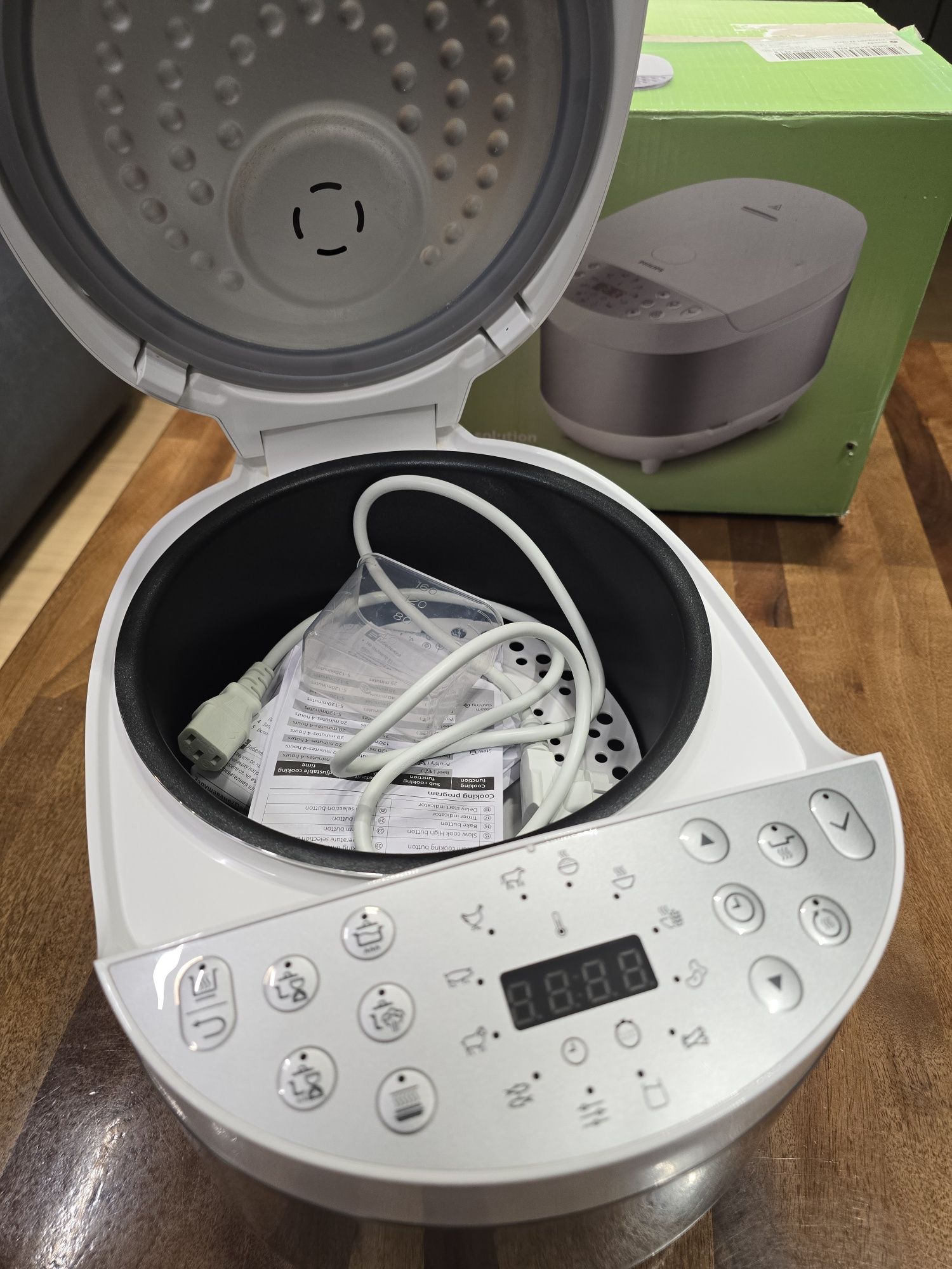 Philips Multicooker HD4713/40 – Чисто нов