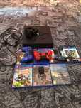 Pachet complet PS4 Pro + 3 controllere + 6 jocuri populare!