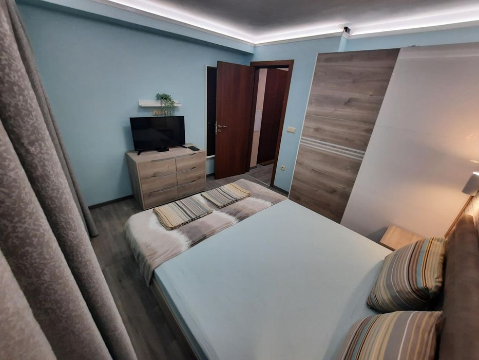 Дава се под наем Двустаен апартамент в Варна, Цветен квартал - 65 кв.м за 800 € - Снимка #7