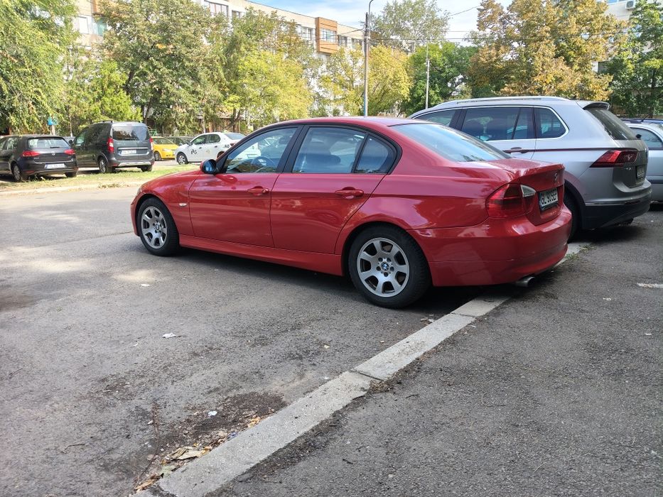 Vând BMW seria 3 E90 Automat