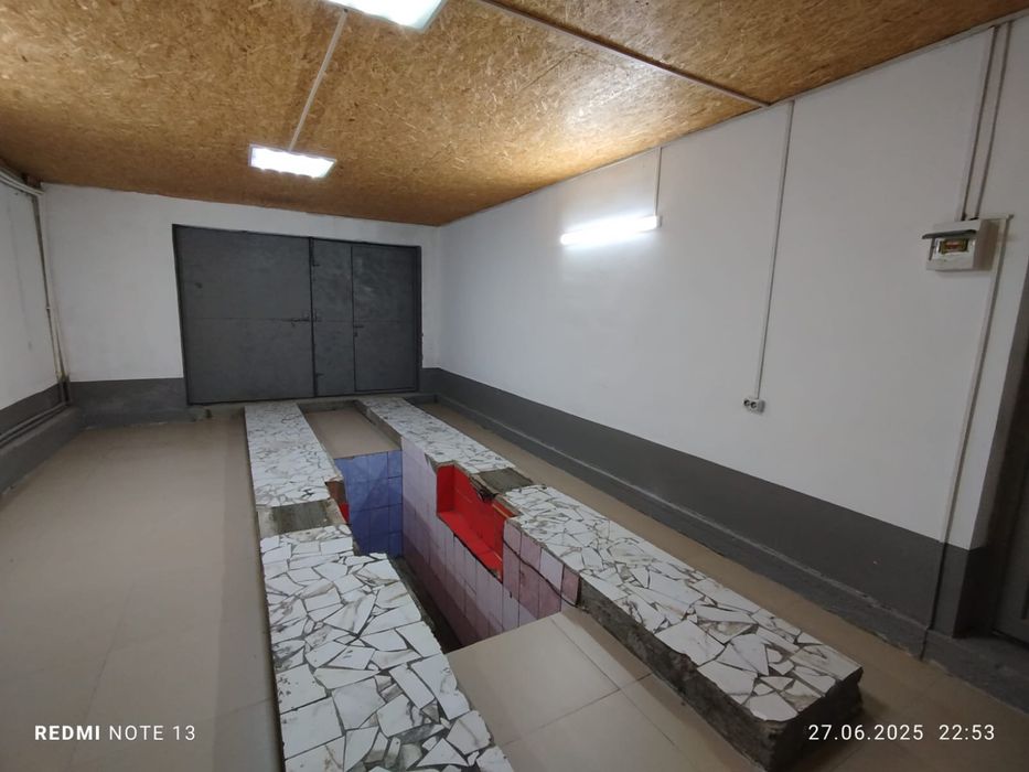 Гараж под сто или складский помищение в аренду