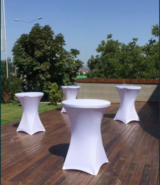 Inchiriez mese cocktail pentru evenimente