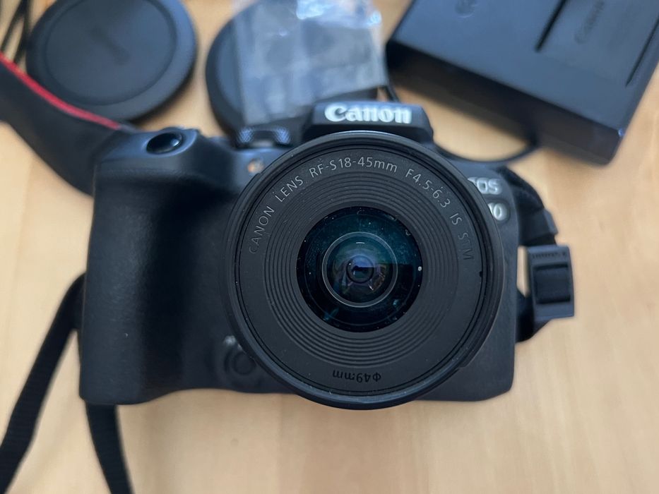 Фотоапарат Canon EOS R10
