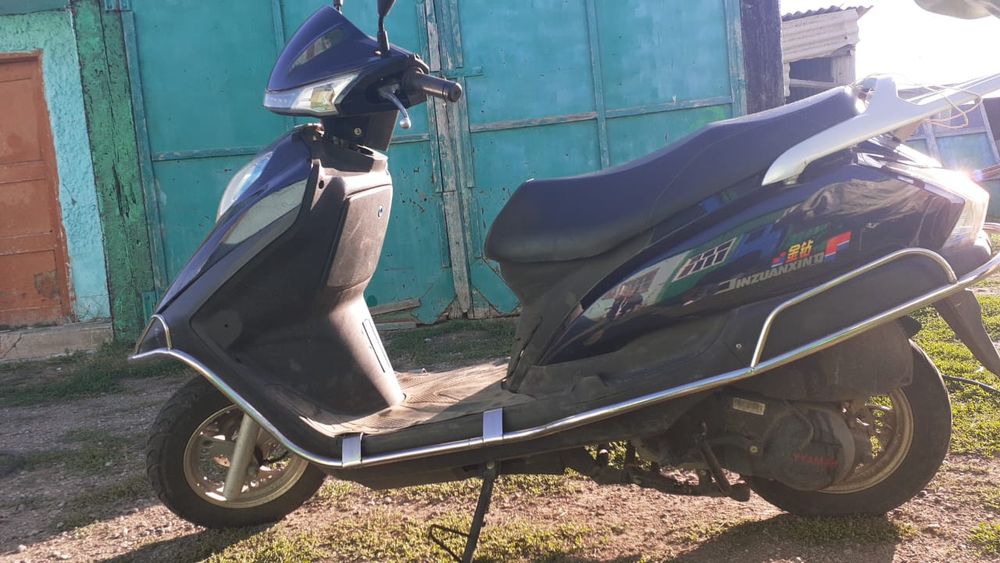 Скутер 125 куб. Скутер