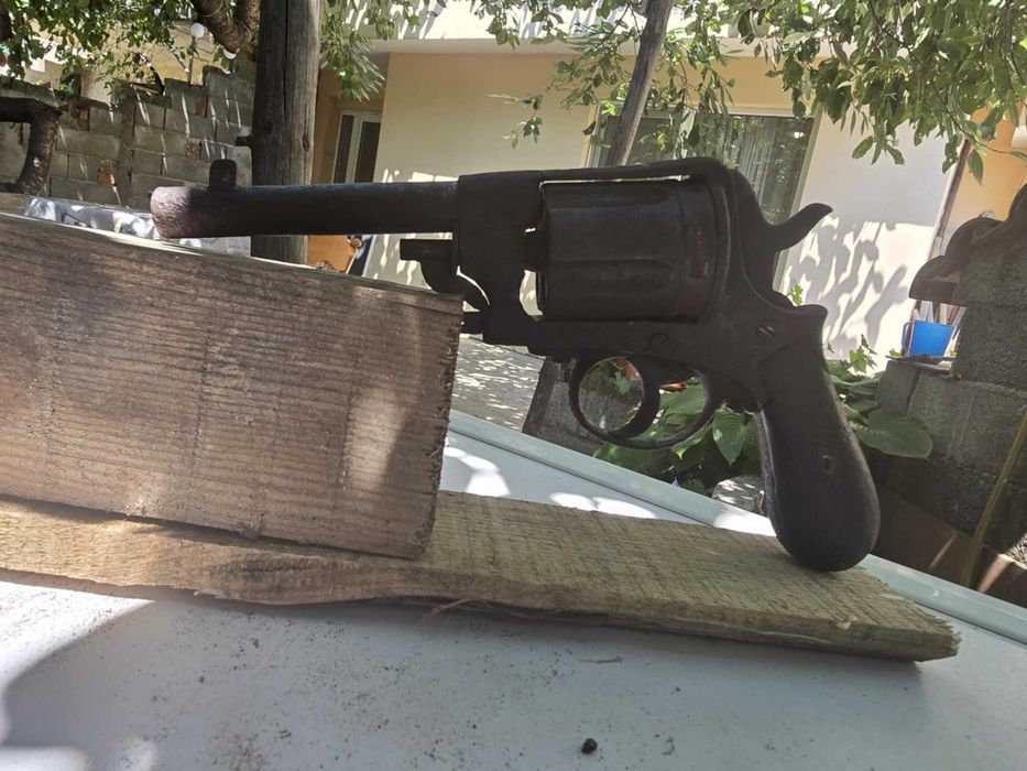 Револвер TORO – Монтенегро, Франция (ок. 1870 г.)