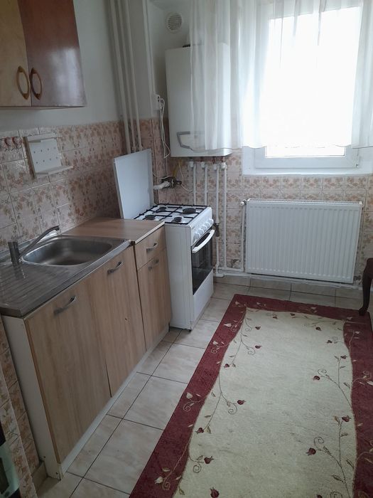 Inchiriez garsoniera