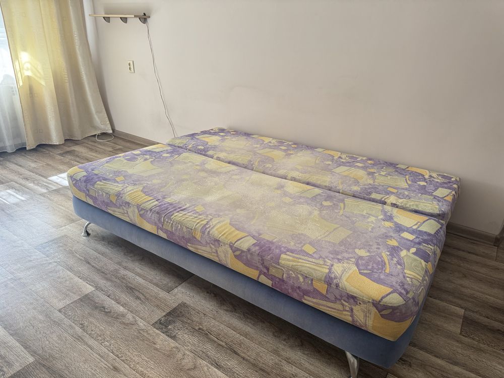 Продается диван, раскрывается