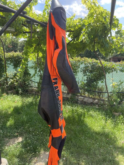 Цял кожен екип Frank Thomas