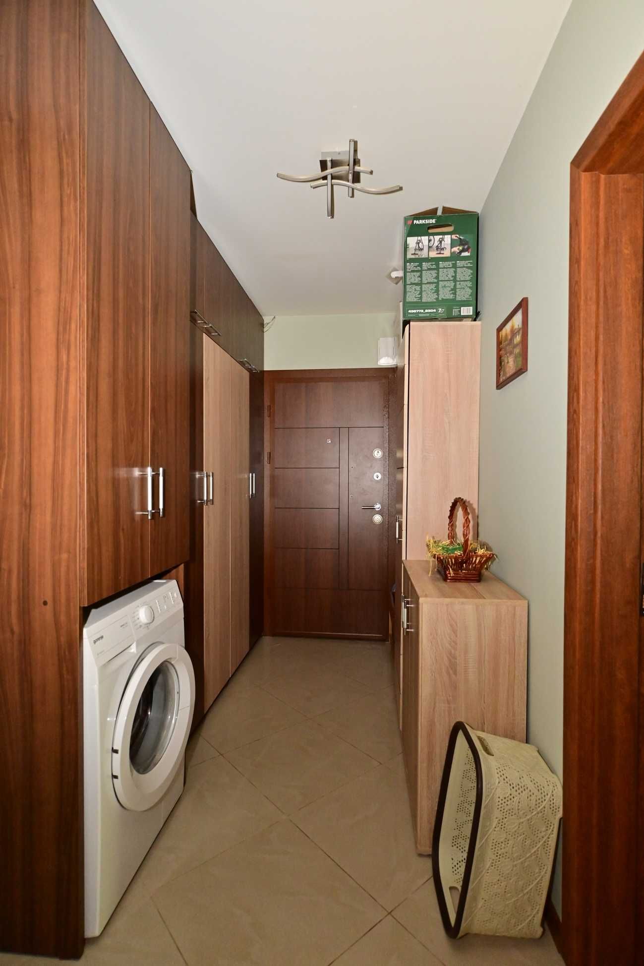 Ремонтиран и обзаведен тристаен в гр. Перник, кв. Мошино