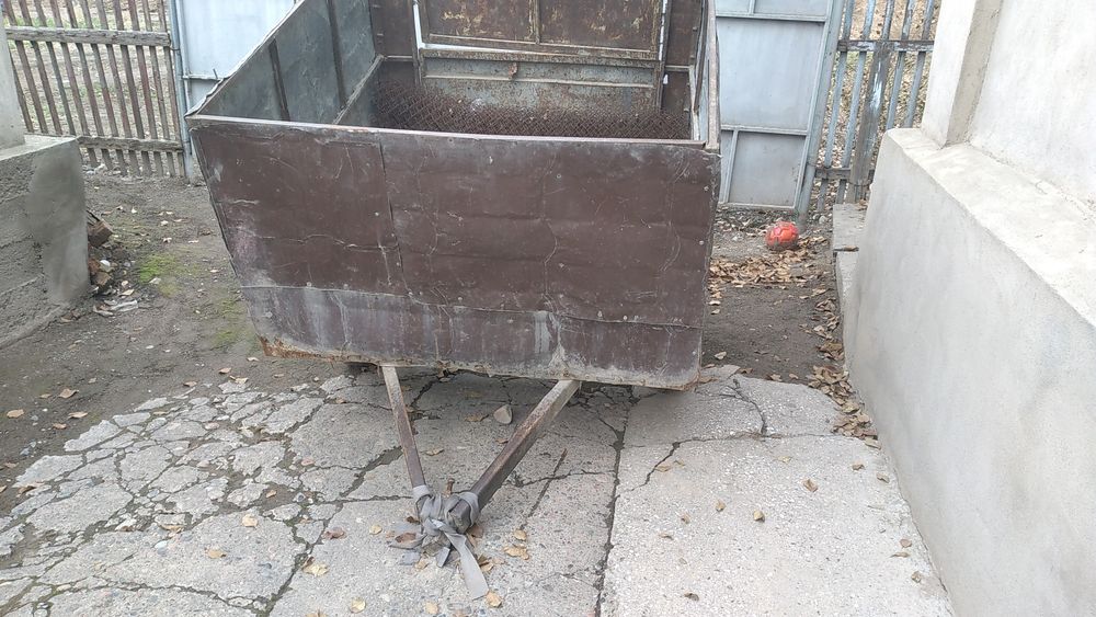 Прицеп лехковая с док