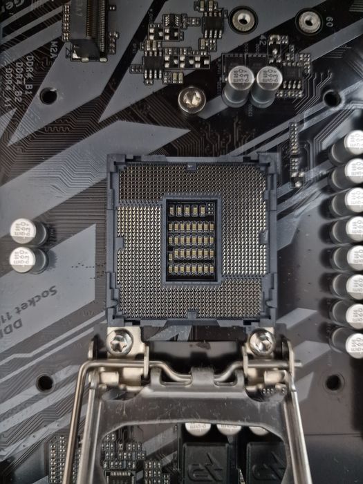 Дъно GIGABYTE z390 UD v1