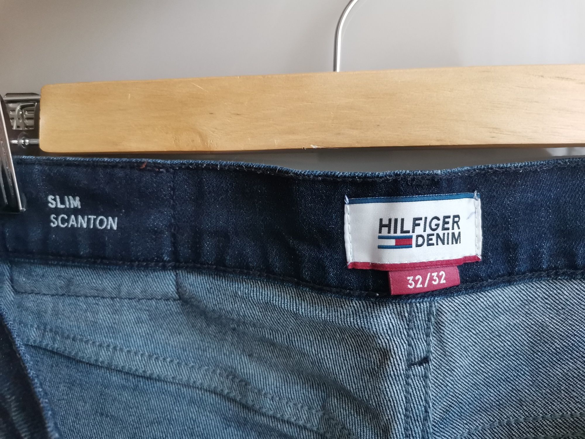 Мъжки панталони Tomy Hilfiger