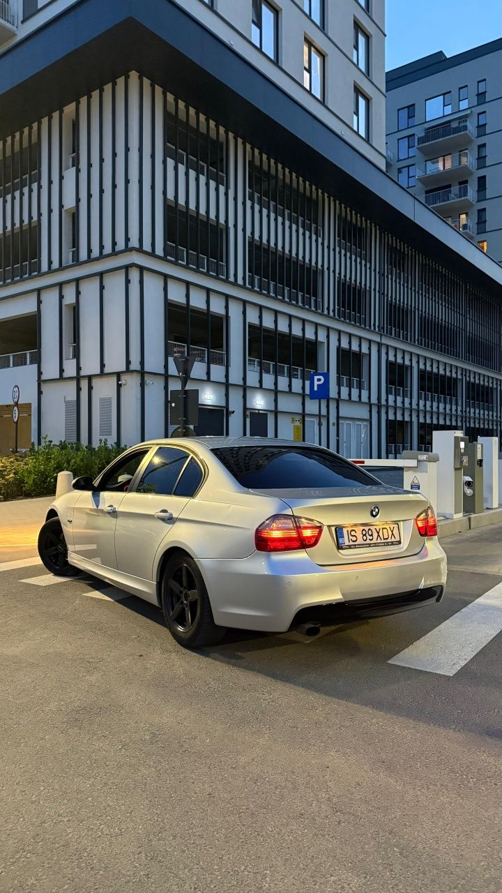 BMW 320i e90 pachet M