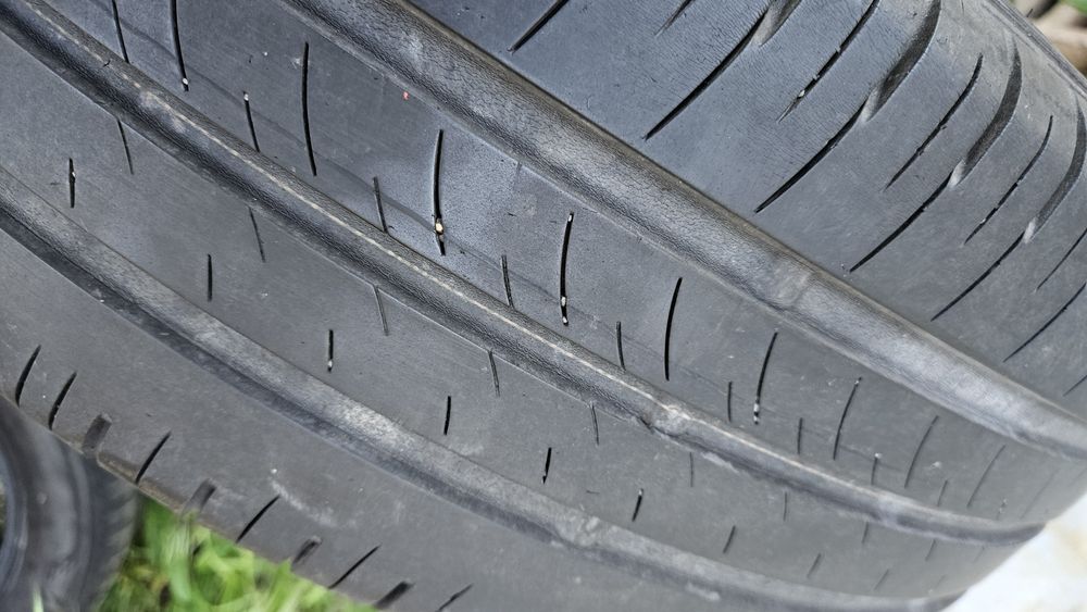 2бр гуми 215 60 16 дънлоп